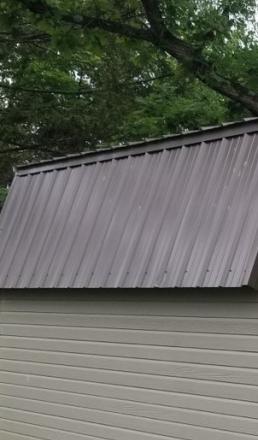 Mini Barn w/ Metal Roof